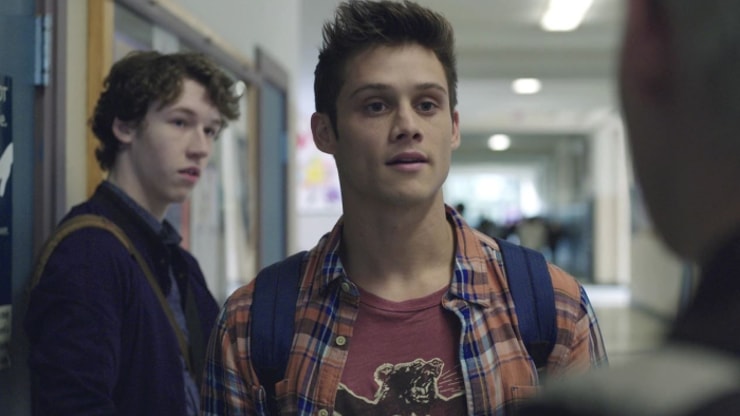 13 Reasons Why : Timothy Granaderos (Monty) répond aux attaques des fans