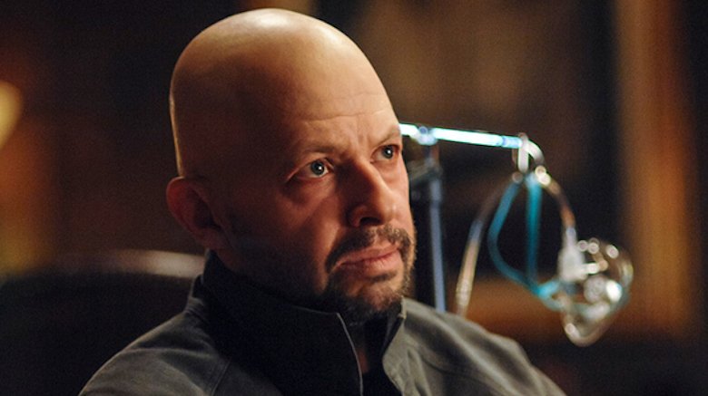 jon cryer dans le rôle de lex luthor dans supergirl