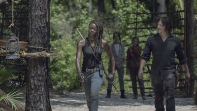 The Walking Dead : c&rsquo;est quoi ces cicatrices X sur le dos de Daryl et Michonne ?