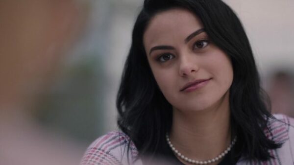 CAMILA MENDES RIVERDALE VERONICA LODGE