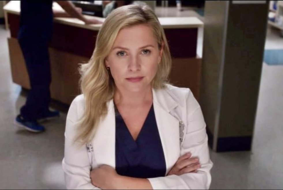 Grey’s Anatomy : pourquoi les fans sont persuadés qu’Arizona va revenir dans la saison 17