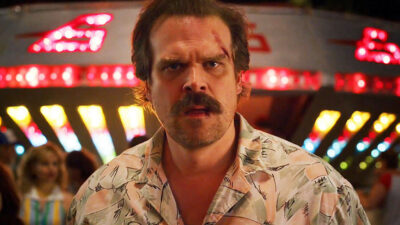 Stranger Things : David Harbour pense que Hopper “mérite ce qui lui arrive”