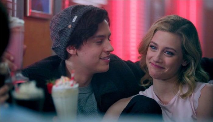 Riverdale Cole Sprouse Lili Reinhart Rupture