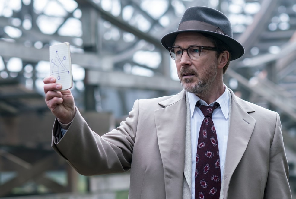 Project Blue Book : Aidan Gillen, « je pense que c’est une série intrigante et provocatrice »