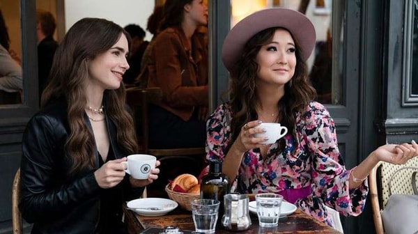emily-in-paris-cafe