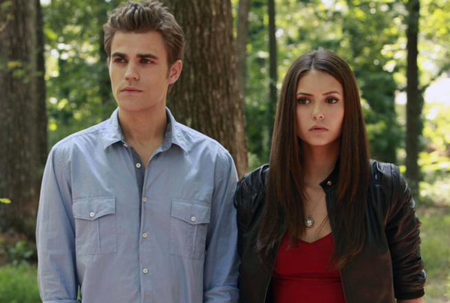 The Vampire Diaries : Nina Dobrev met les choses au clair sur sa rivalité avec Paul Wesley