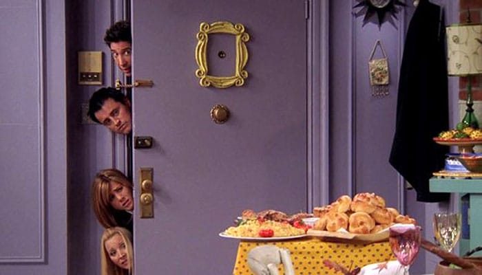 Encadrez la porte de l'appartement de Monica. Réplique du cadre vu dans la  porte de Monica. Cadre pour votre judas. -  France