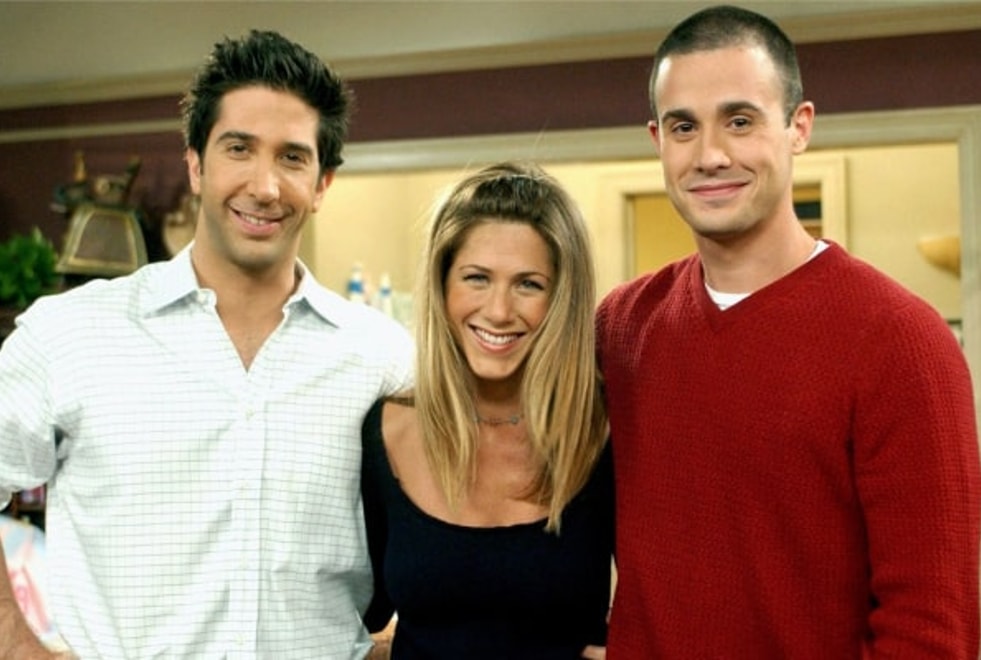 Friends : cette grande star du cinéma devait jouer Sandy, la nounou d’Emma