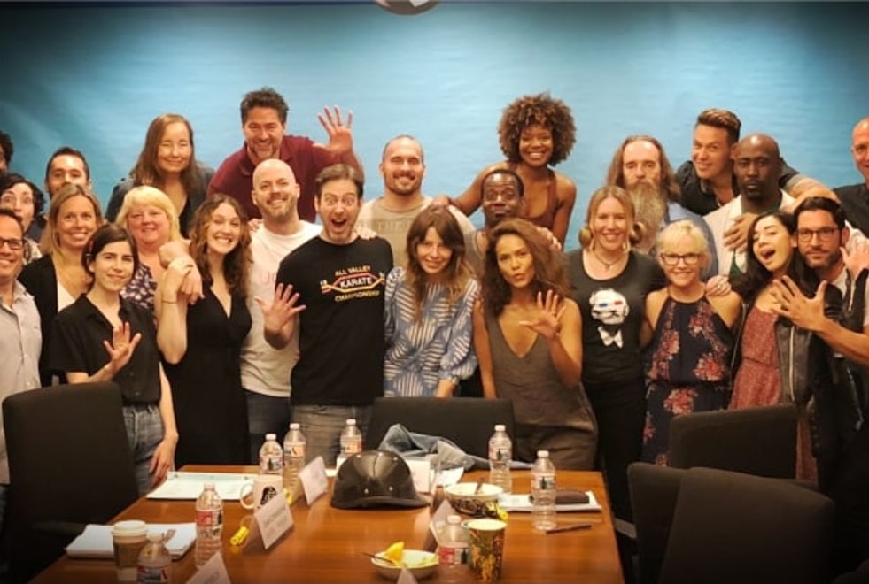 Lucifer : le cast de la série se déguise pour Halloween (photo)