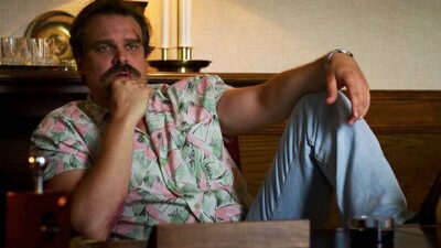 Stranger Things : un indice dans la saison 1 prouverait qu'Hopper n'est pas mort dans la saison 3