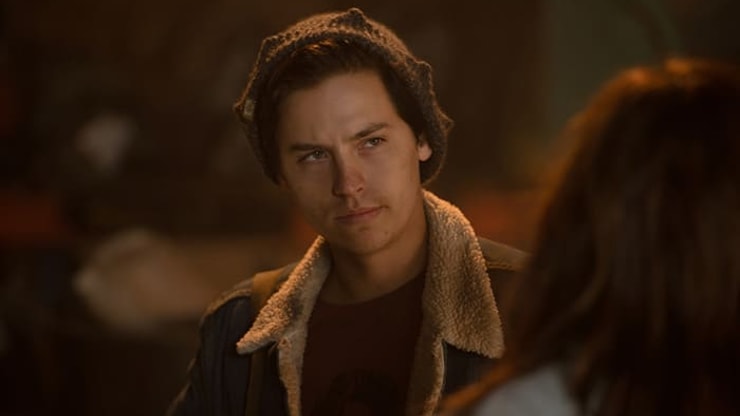 Riverdale : cette nouvelle théorie de fans prouve que Jughead est bien en vie