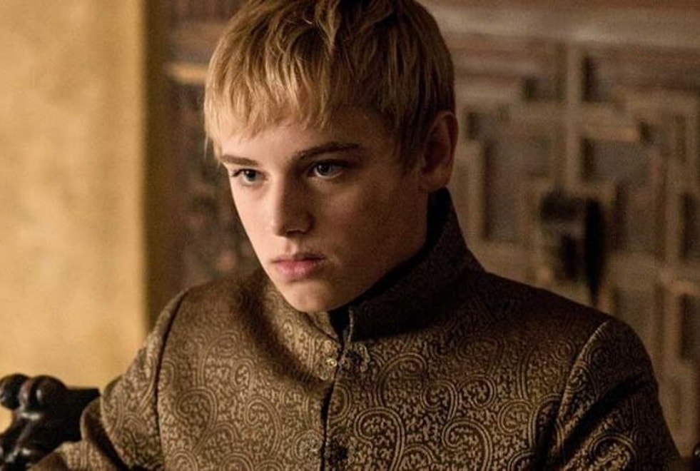 Game Of Thrones : l’acteur qui incarne Tommen raconte sa rencontre violente avec un fan