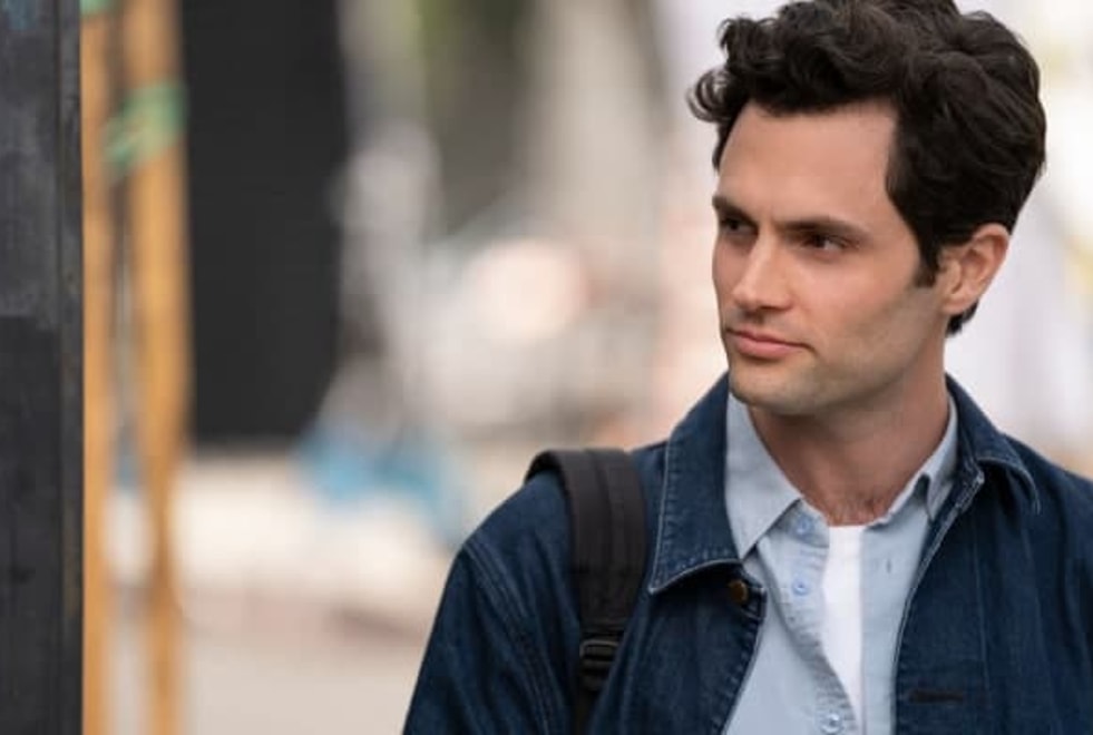 YOU : Penn Badgley vient-il accidentellement de confirmer une saison 3 ?