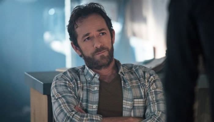 fred andrews (luke perry) dans Riverdale