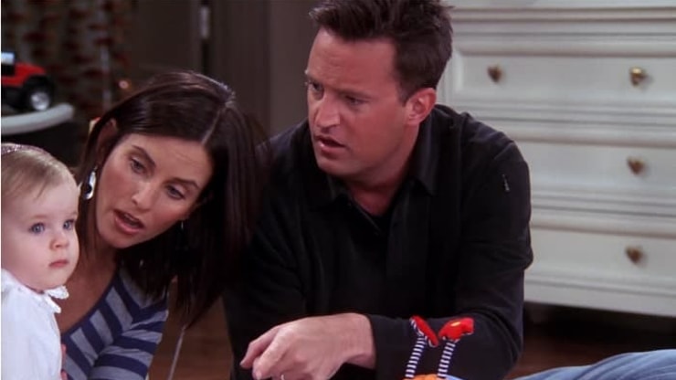 Friends : la réponse hilarante d’Emma à la blague de Chandler sur 2020