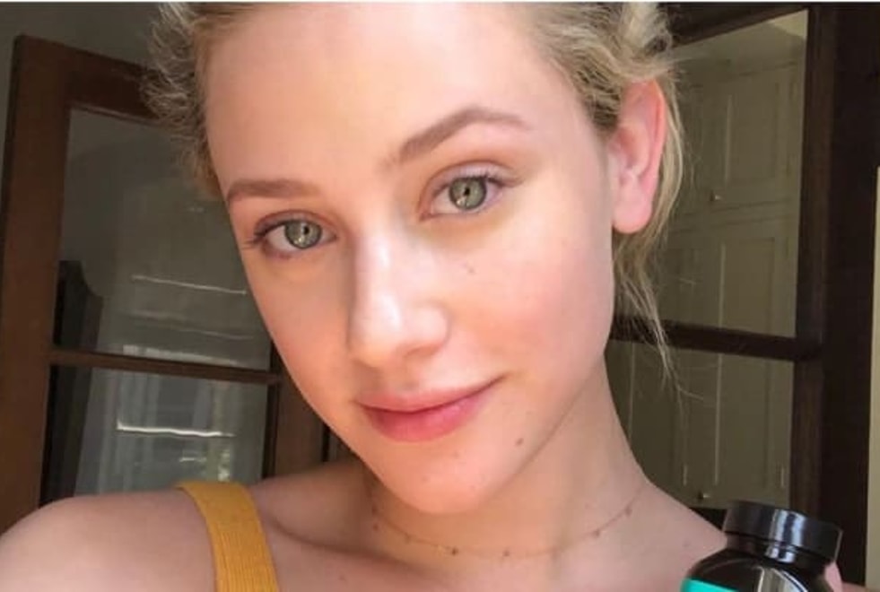 Riverdale : Lili Reinhart fait son coming-out en tant que bisexuelle