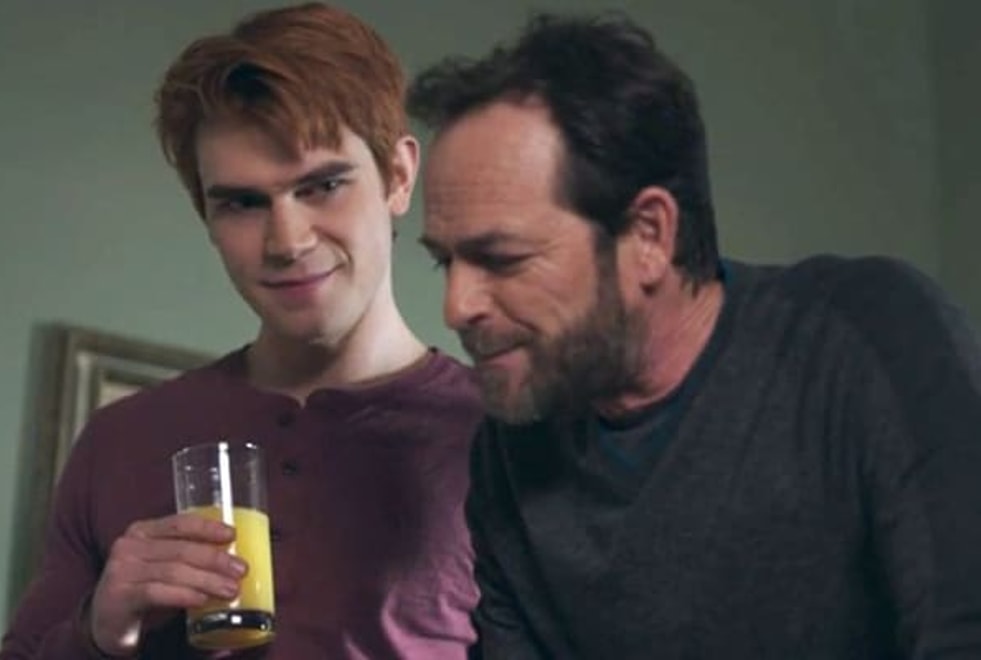 Riverdale : KJ Apa se confie sur sa vie sans Luke Perry, et c’est très émouvant