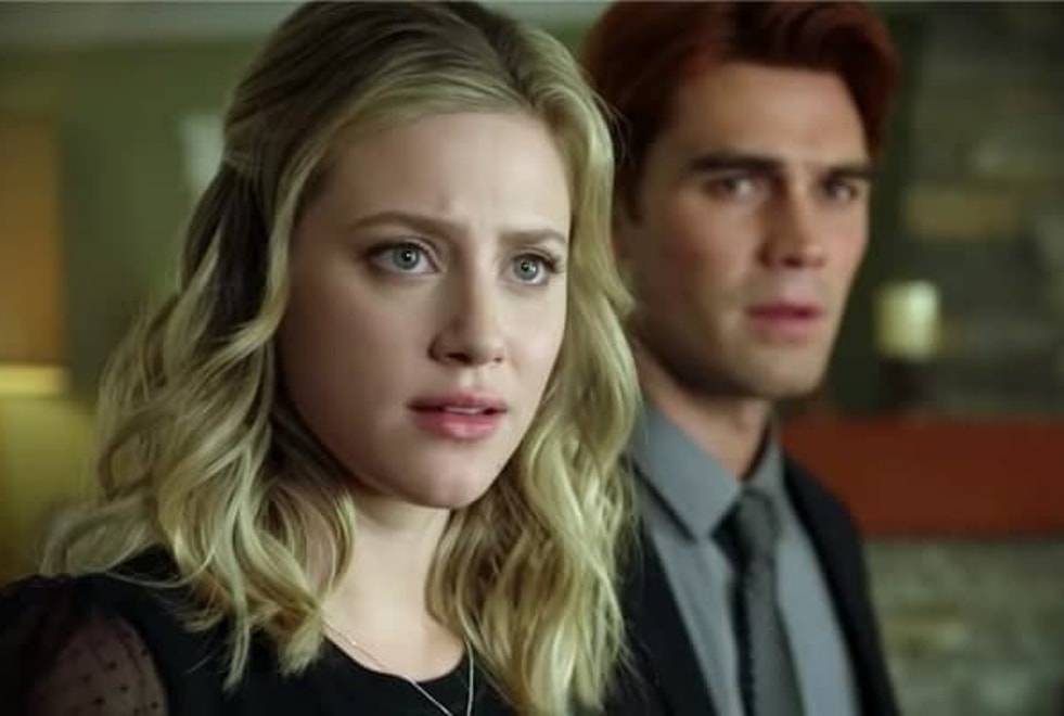 Riverdale saison 4 : Lili Reinhart répond aux attaques des fans après le baiser entre Betty et Archie