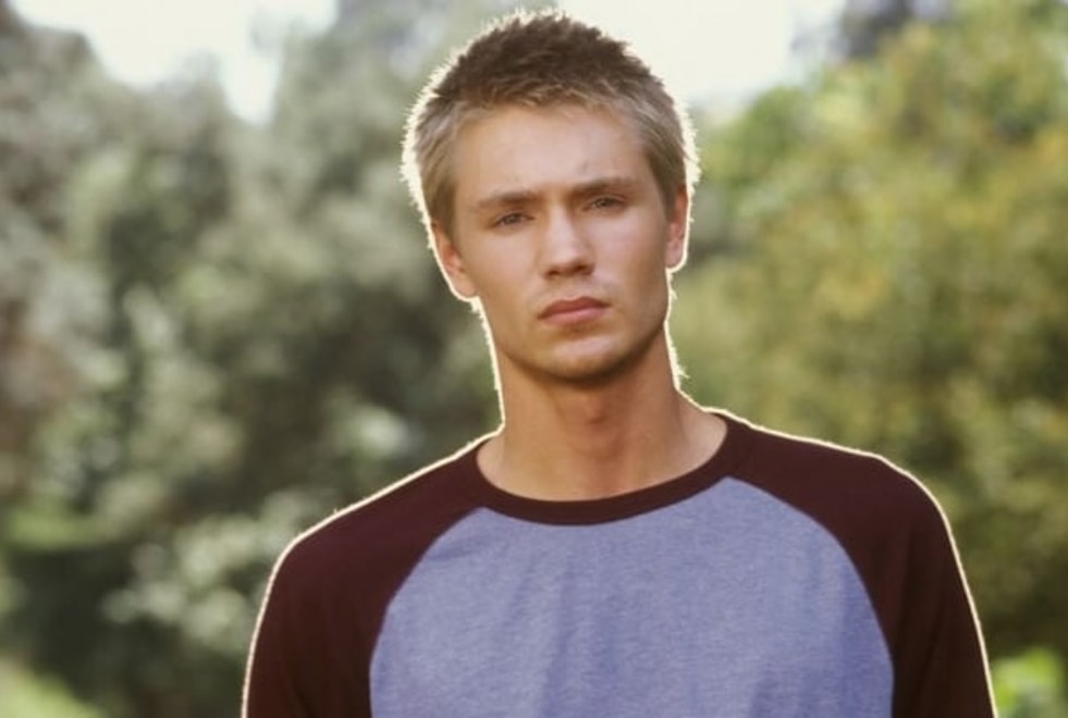 Balance ton mois de naissance, on te donnera le rôle de Lucas Scott dans ta vie