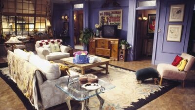 Friends : voici pourquoi l&rsquo;appartement de Monica est violet