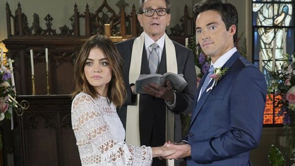 Aria Ezra Pretty Little Liars