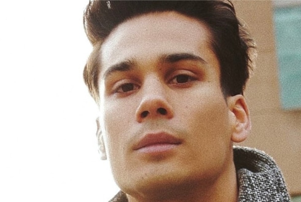 Riverdale : Drew Ray Tanner nous parle de son groupe de musique avec Vanessa Morgan (Exclu)