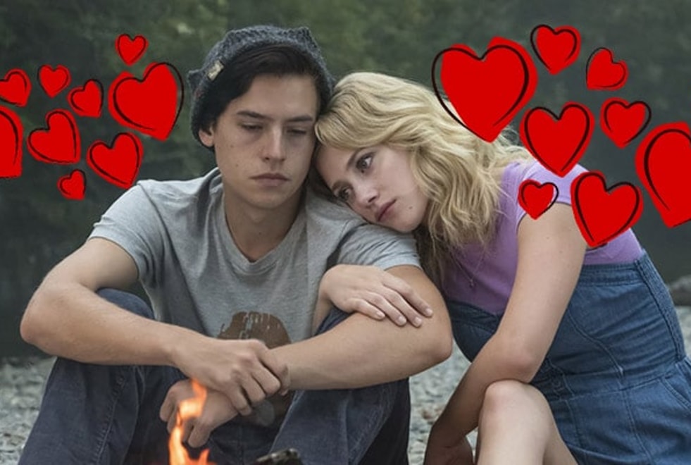 Riverdale : aviez-vous remarqué ce détail adorable sur Betty et Jughead ?