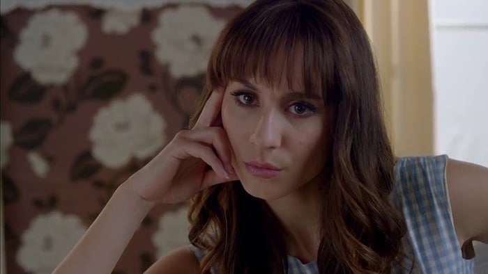 Alex Drake, la soeur jumelle de Spencer dans Pretty Little Liars