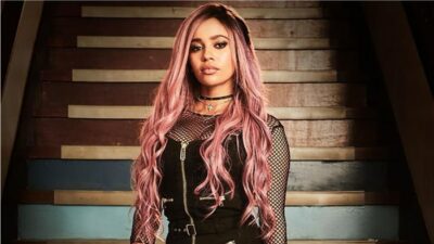 Riverdale : Vanessa Morgan va-t-elle quitter la série ?