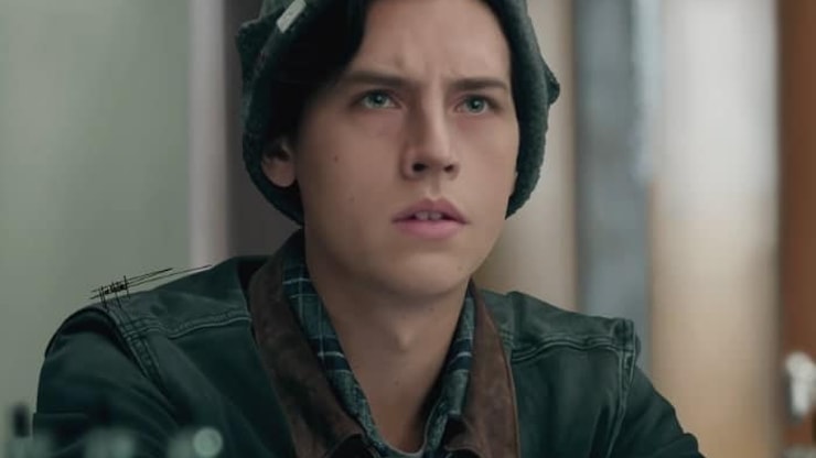 Riverdale : Cole Sprouse faussement accusé d’agression sexuelle ? Ils réagissent avec Lili Reinhart