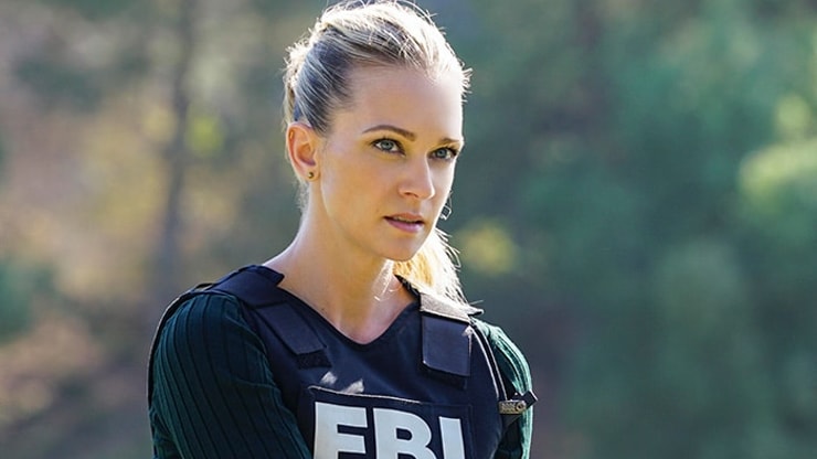 Esprits Criminels : la vraie raison derrière le départ de AJ Cook (JJ) au cours de la série