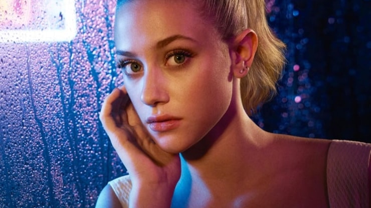 Lili Reinhart (Riverdale) se confie à cœur ouvert sur sa dépression