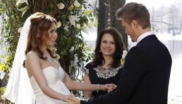 Les Frères Scott mariage Lucas et Peyton