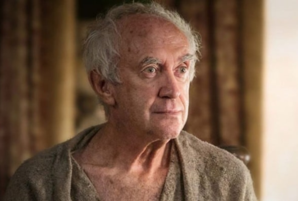 The Crown : Jonathan Pryce jouera le Prince Philip dans les saisons 5 et 6