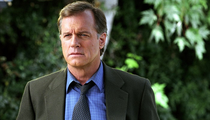 Stephen Collins a joué le pasteur Eric Camden dans la série Sept à la Maison.