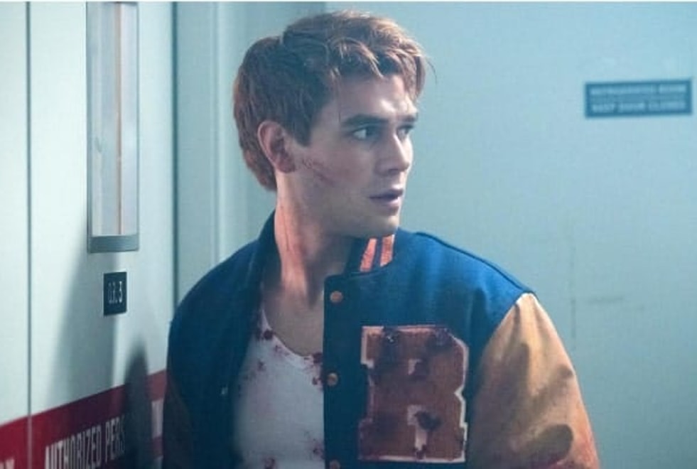 Riverdale : KJ Apa veut que Archie « entre dans un gang »