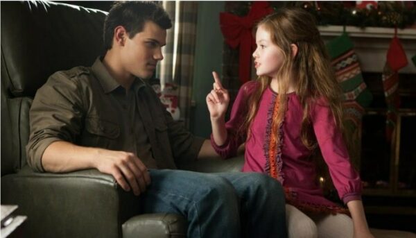 Jacob_Renesmee_Twilight-min