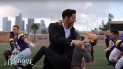 Lucifer saison 5 : Tom Ellis reprend Queen et tease l'épisode musical en vidéo