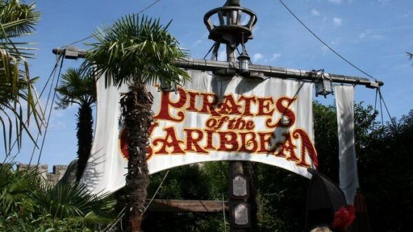pirates des caraibes attraction