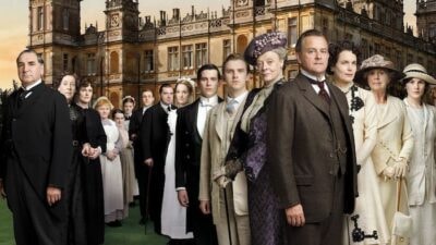 8 choses que l'on retrouve forcément dans les séries historiques