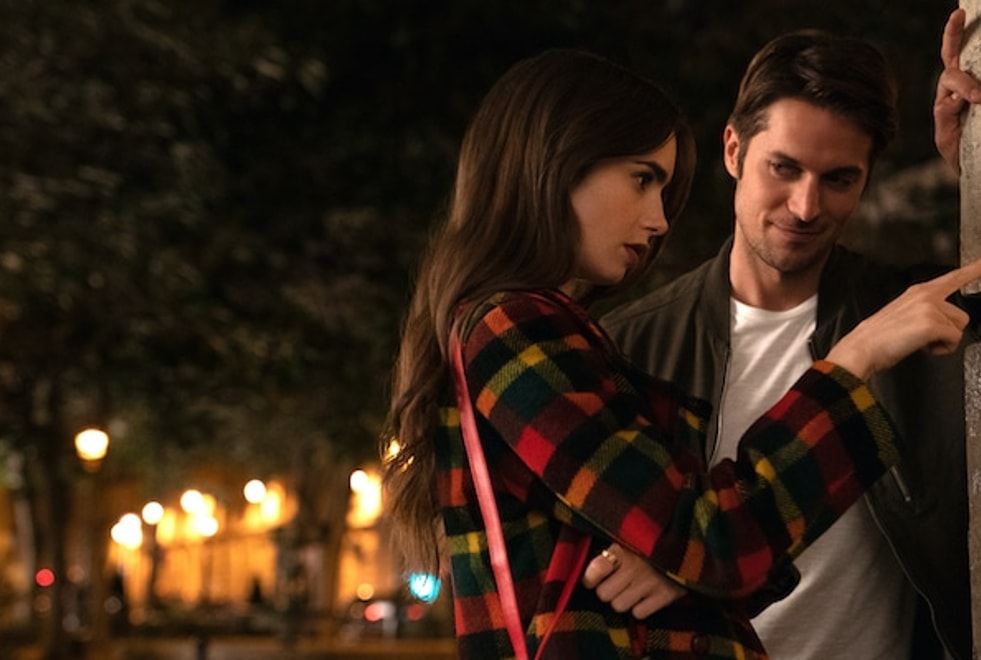 Emily in Paris : Lucas Bravo (Gabriel) et Lily Collins (Emily) teasent une saison 2