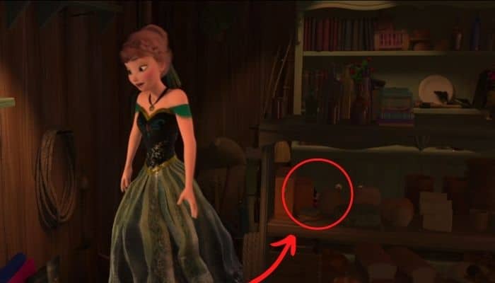 La Reine des Neiges Mickey chez Oaken