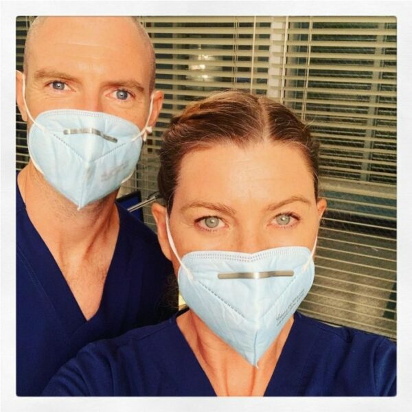 GREYS-Masque-min