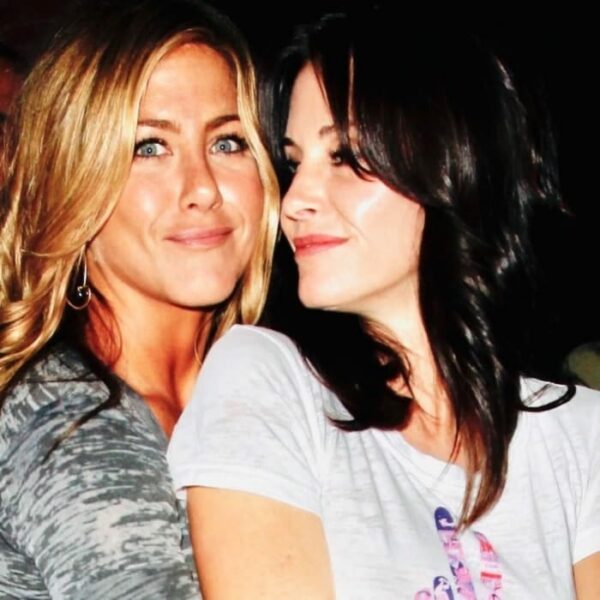 Jennifer-Courteney-min