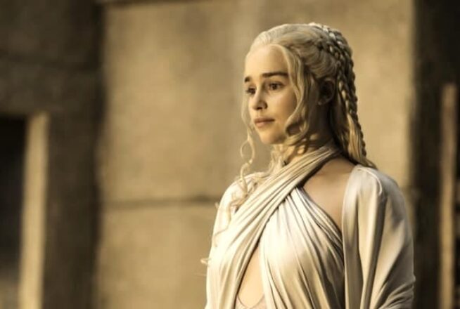 Game of Thrones : Emilia Clarke a improvisé un dialogue entier dans la saison 5
