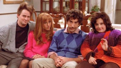 Friends : quand Rachel et Chandler se sont rencontrés ? L&rsquo;énorme incohérence enfin expliquée