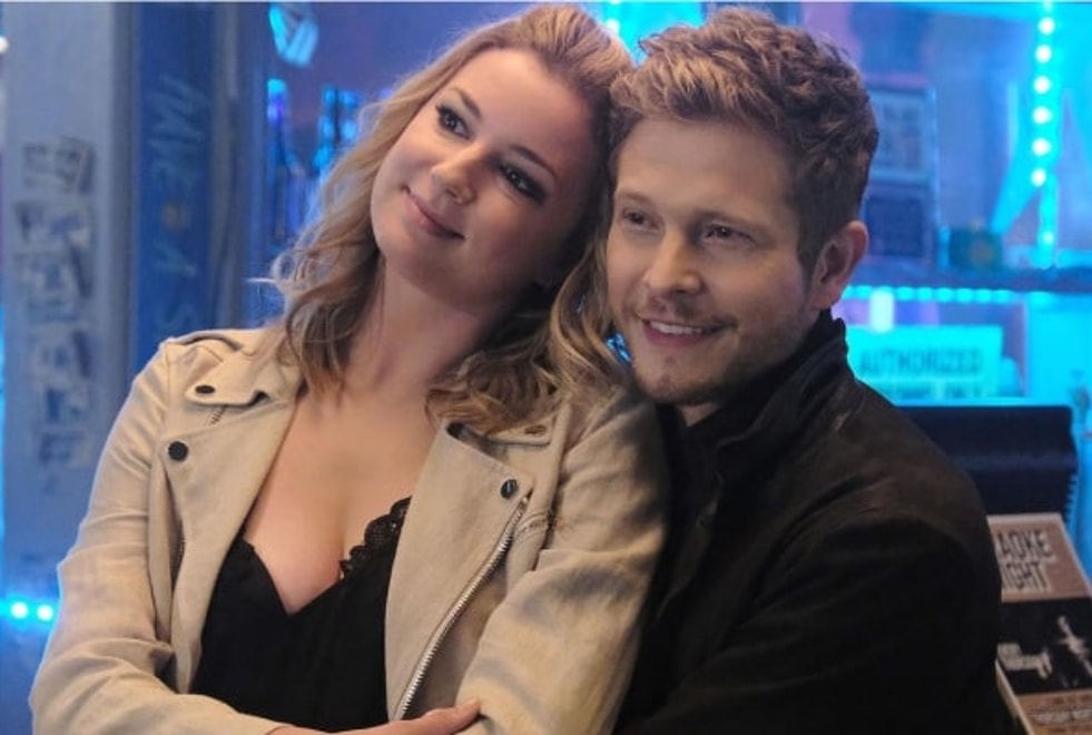 The Resident saison 4 : les premières photos du mariage de Conrad et Nic