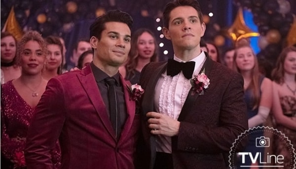 kevin fangs riverdale