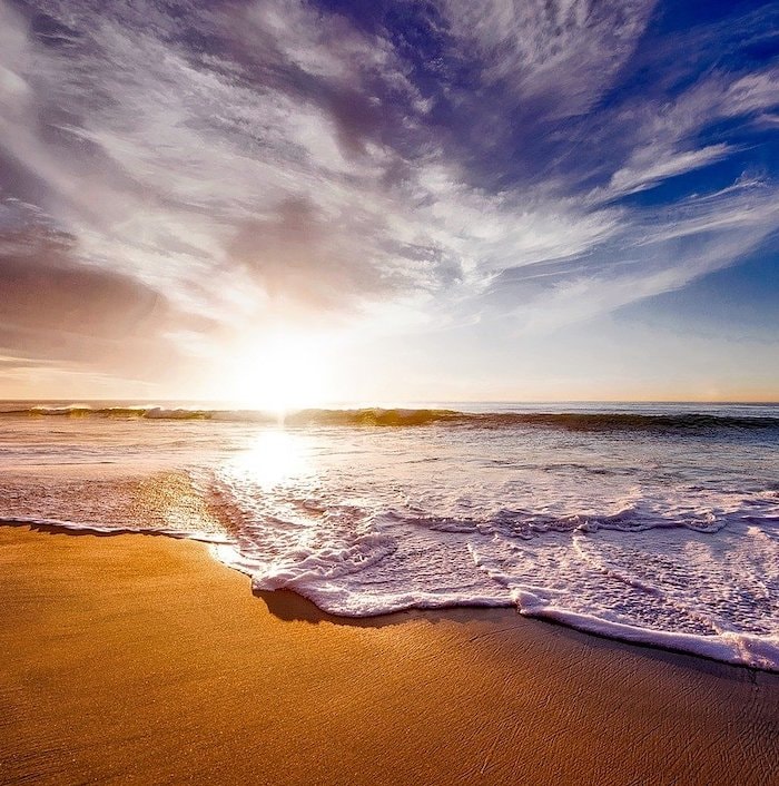 Sur une plage californienne infinie 