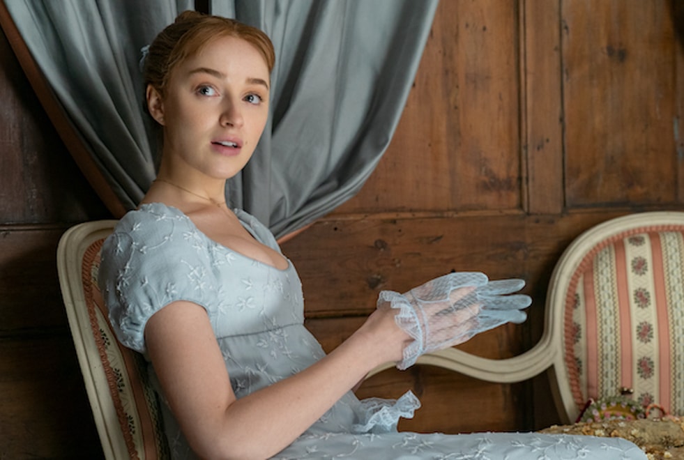 La Chronique des Bridgerton : comment Phoebe Dynevor cache les scènes de sexe à sa famille